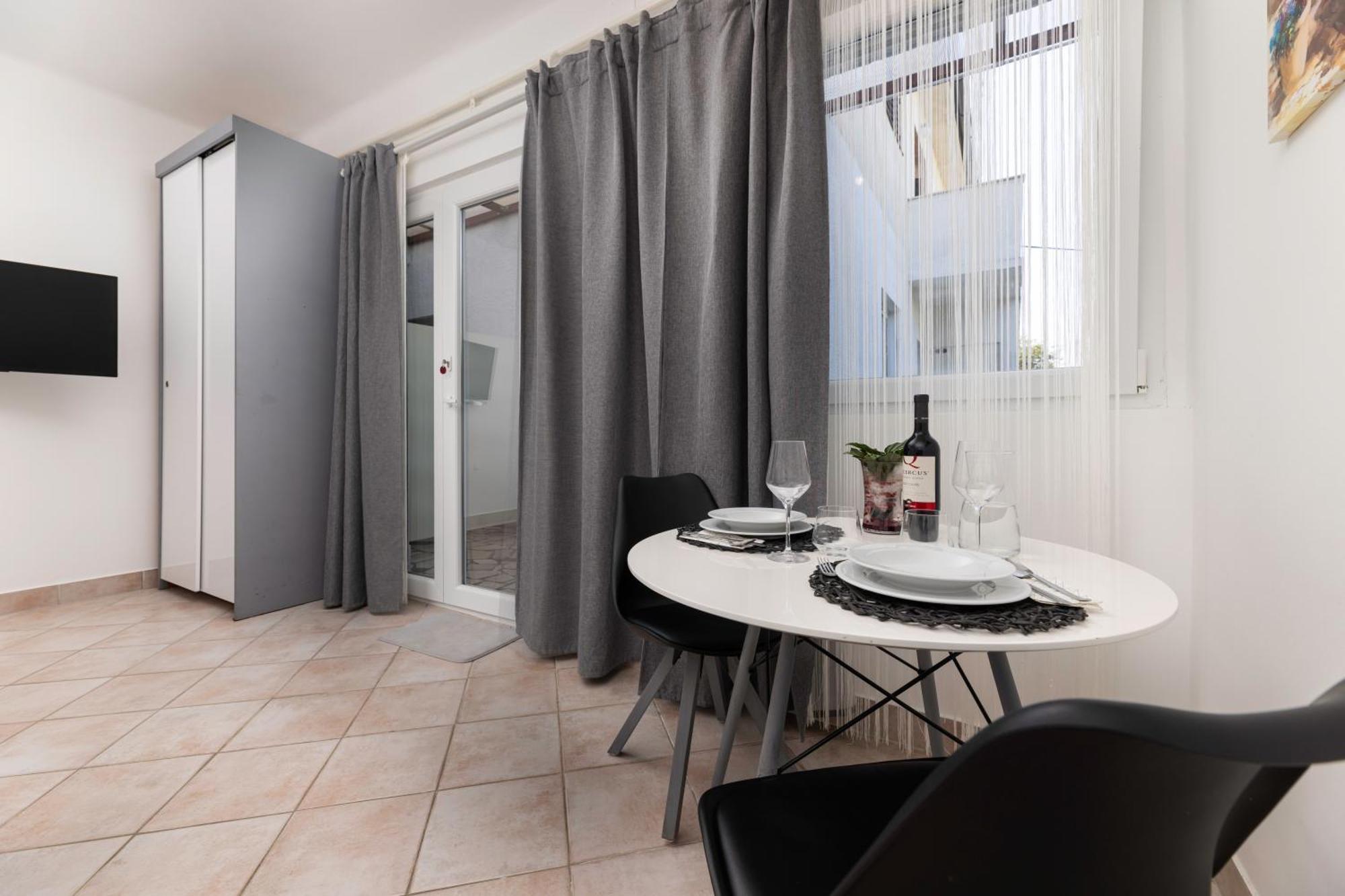 Apartments Lacrima Šilo Eksteriør billede